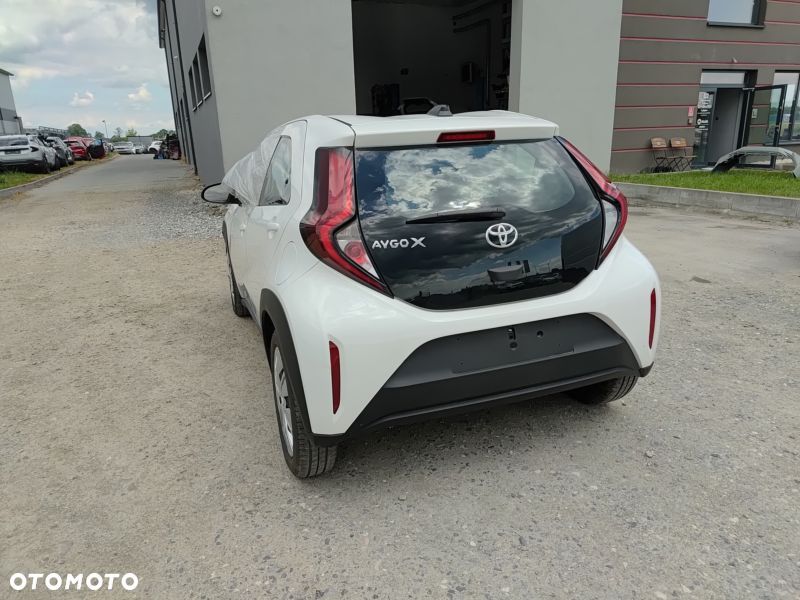 Toyota Aygo X - 16