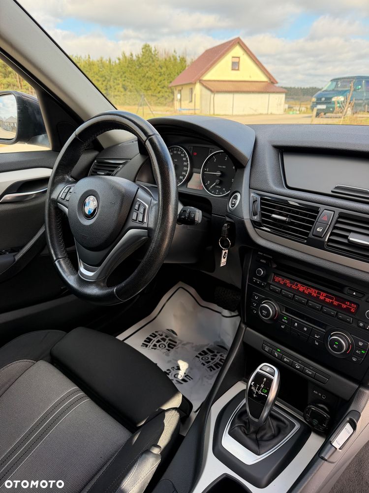 BMW X1 xDrive18d - 14