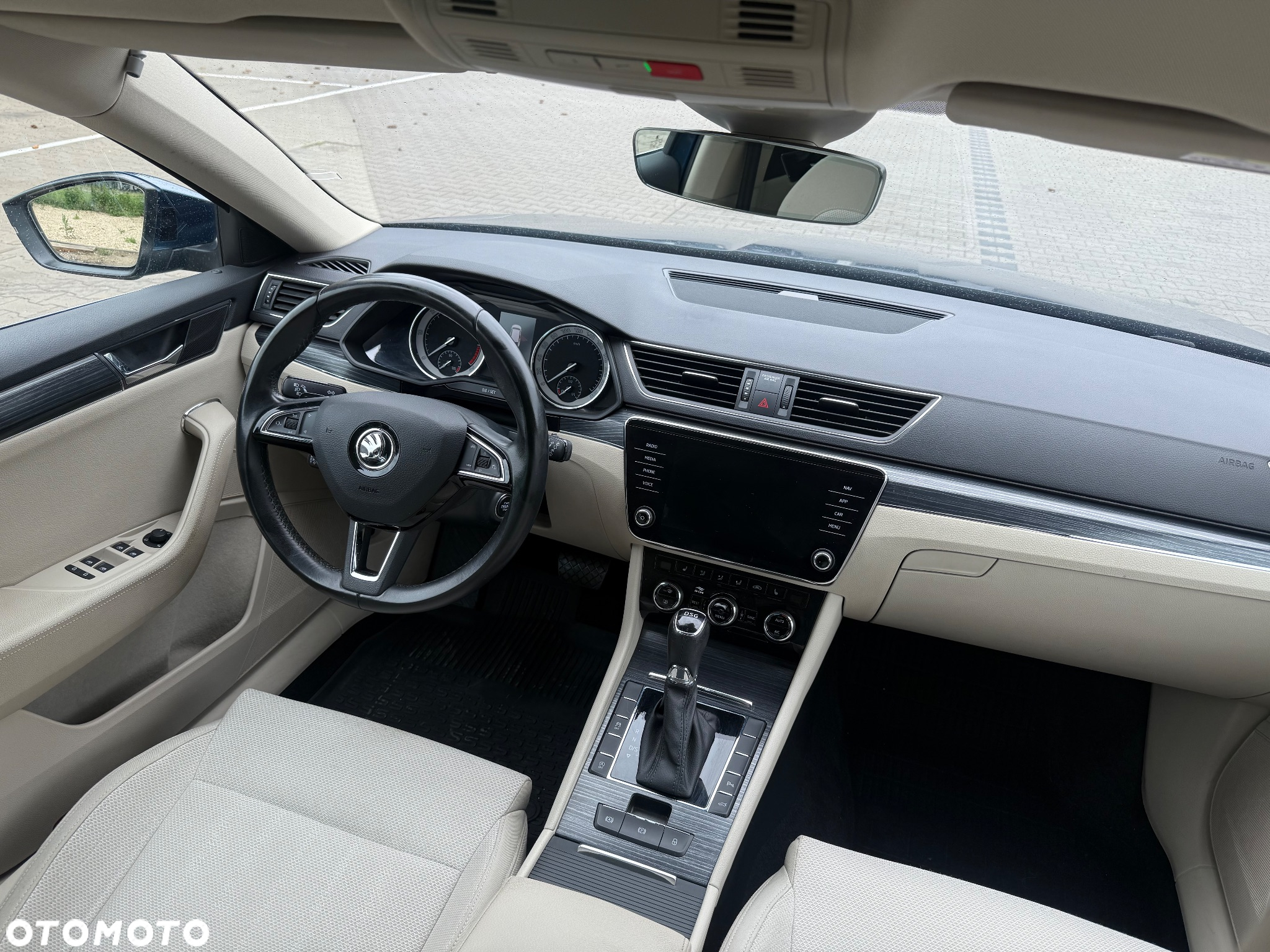 Skoda Superb 2.0 TDI SCR Style DSG - 11