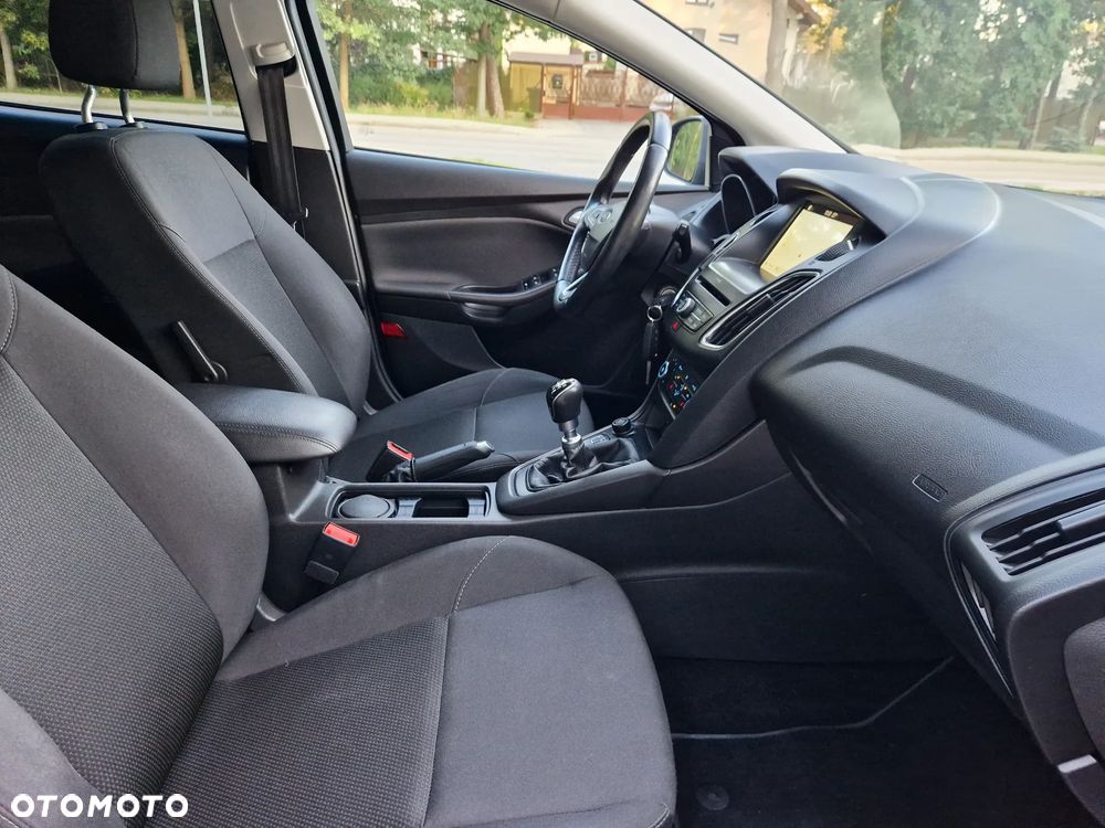 Ford Focus - 27