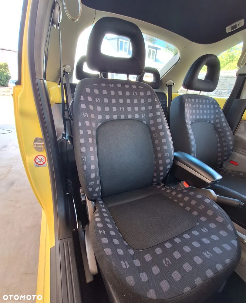 Volkswagen Beetle - 28