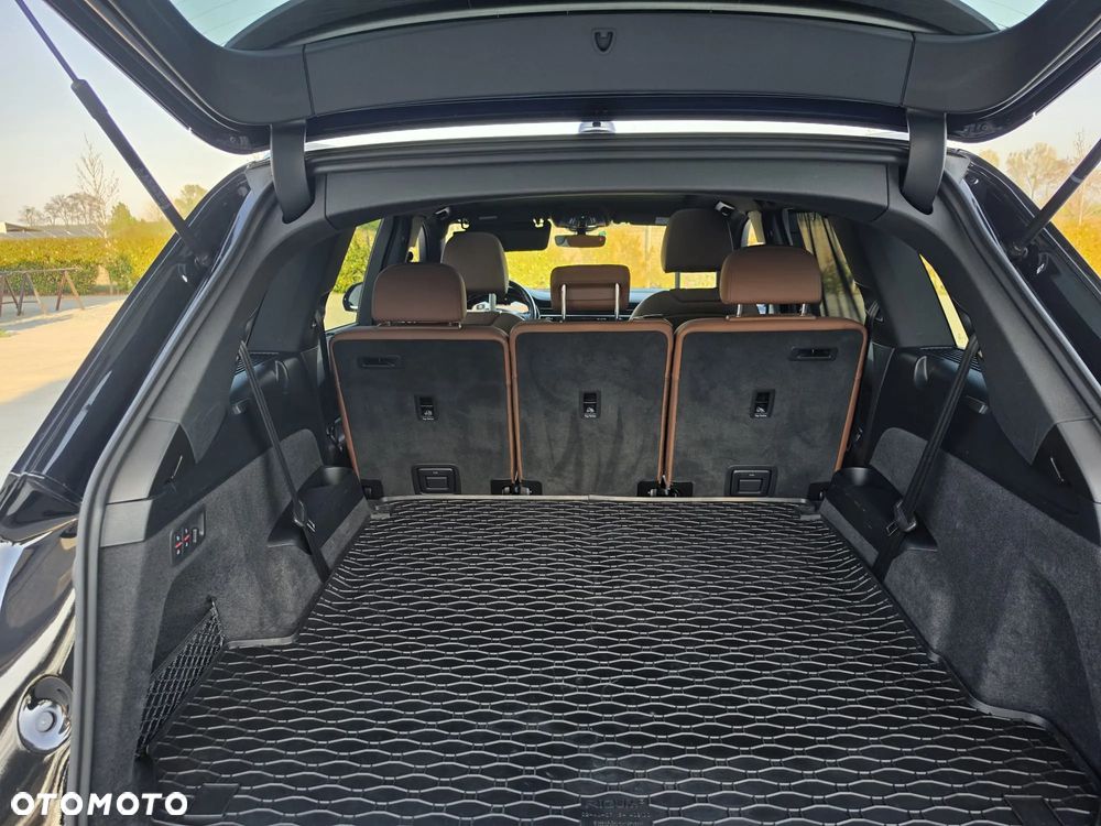 Audi Q7 55 TFSI quattro tiptronic - 12
