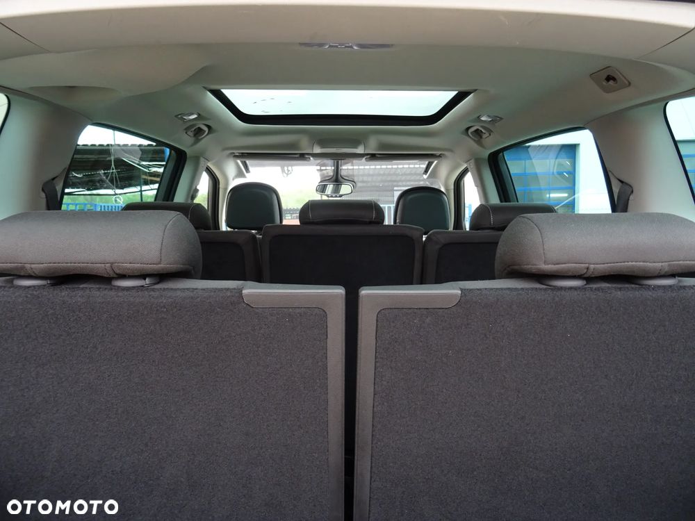 Opel Zafira - 9