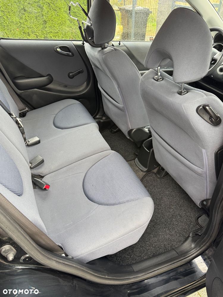 Honda Jazz 1.4 CVT ES - 16