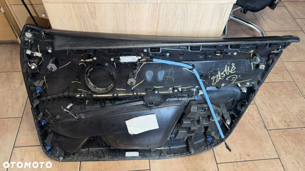 TAPICERKA DRZWI LEWY PRZÓD BMW F15 CZERWONA NIĆ - 4