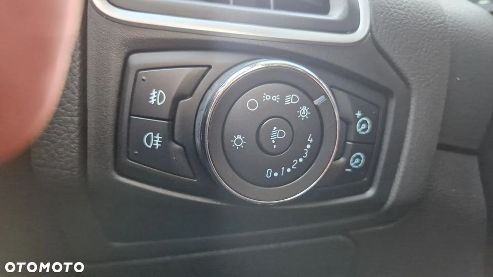 Ford Focus 1.6 EcoBoost Start-Stopp-System Titanium - 24