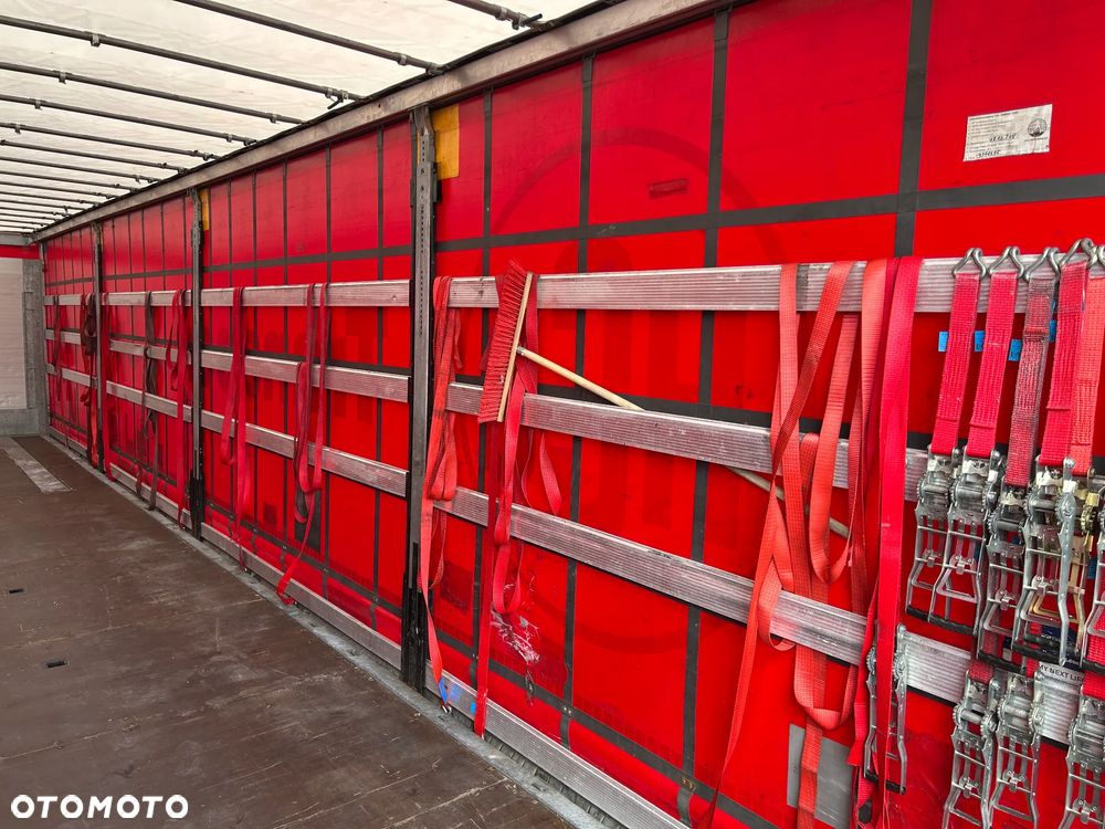 Schmitz Cargobull FIRANKA / 10 SZTUK / BARDZO ŁADNE OPONY / Z PEŁNYM WYPOSAŻENIEM DO ZAŁADUNKU / 2 KOŁA ZAPASOWE / DOSTĘPNE KOLORY SREBRNY - NIEBIESKI - CZERWONY / NIEKTÓRE MAJĄ NOWE PLANDEKI !! - 33