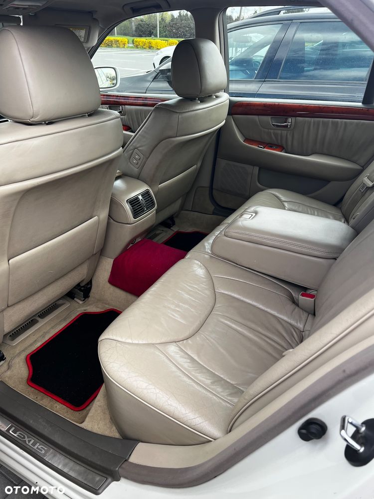Lexus LS - 6
