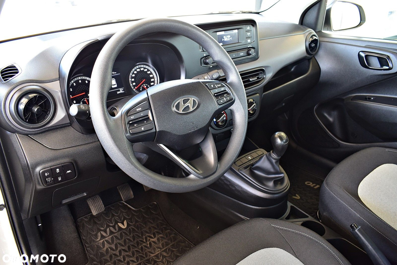 Hyundai i10 - 10