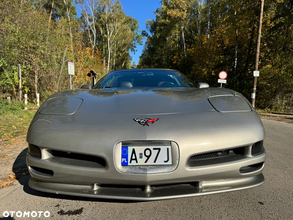 Chevrolet Corvette - 20