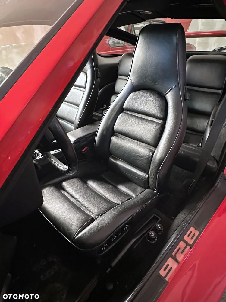 Porsche 928 - 11