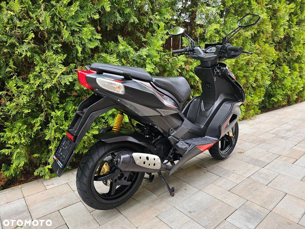 Aprilia SR - 3