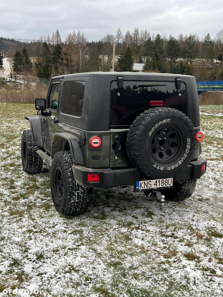 Jeep Wrangler - 21