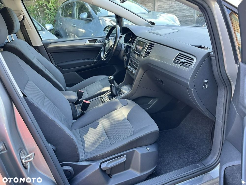 Volkswagen Golf Sportsvan - 25