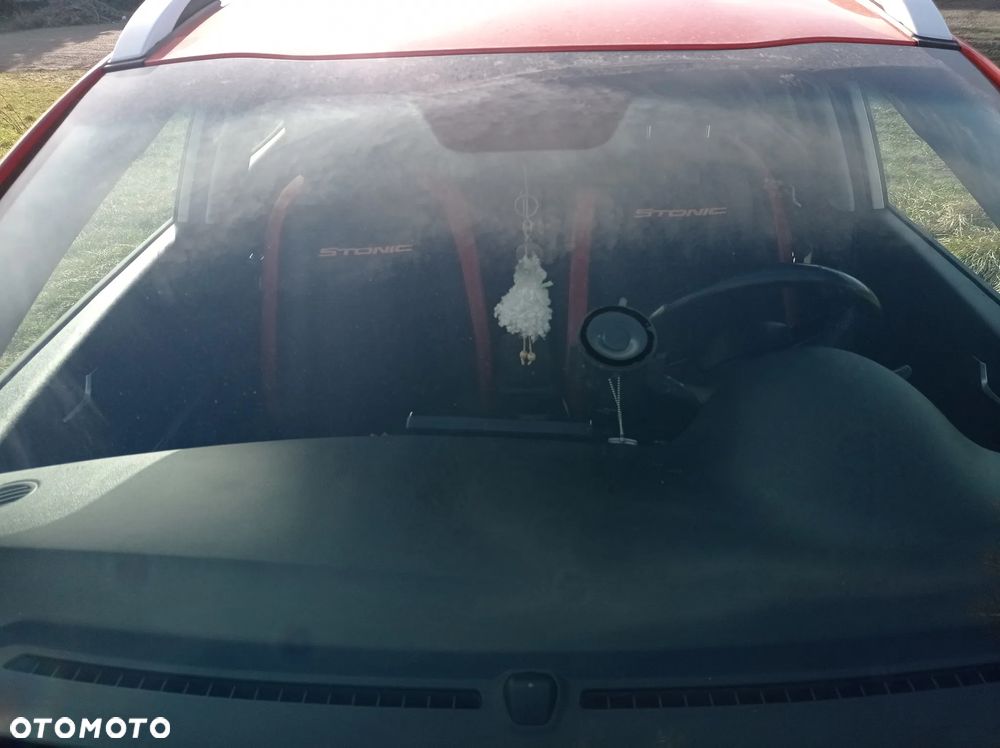 Kia Stonic 1.2 L - 28