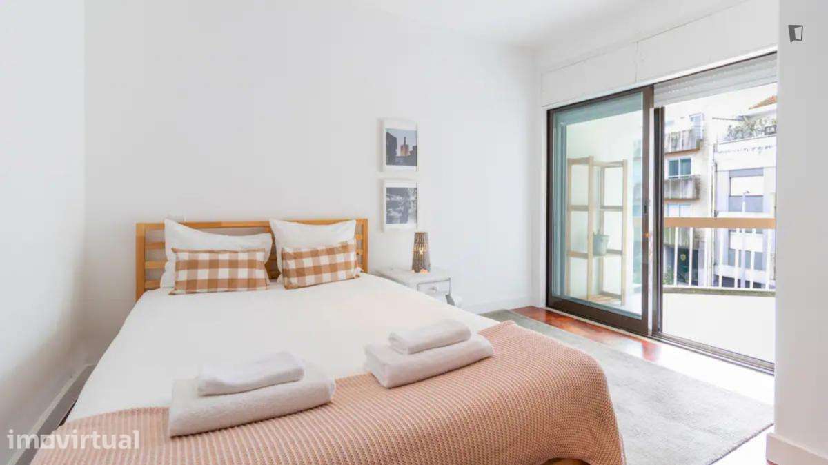 Apartamento com 3 quartos - localizado em Lordelo do Ouro Porto - Grande imagem: 5/14