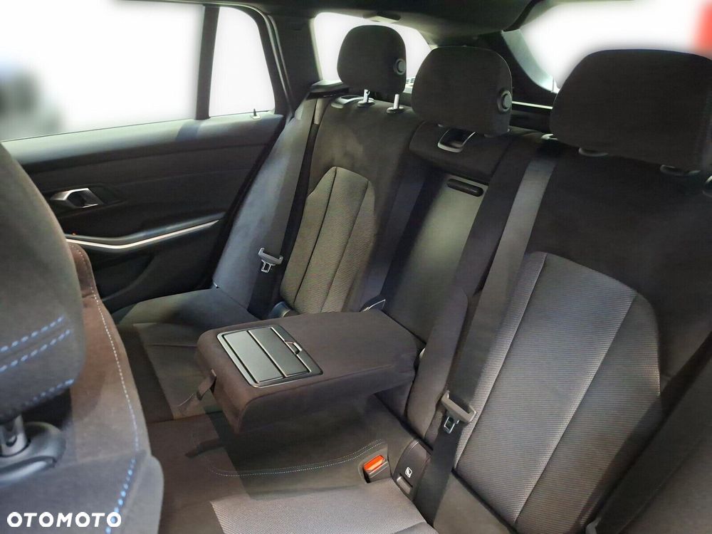 BMW Seria 3 - 17