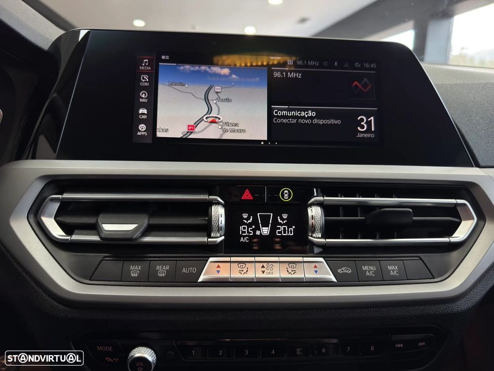 BMW 330 e Corporate Edition Auto - 11