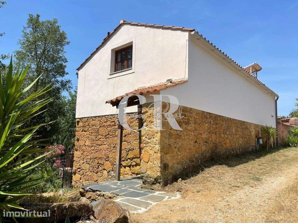 Moradia em pedra com 2 quartos, totalmente autónoma (off-grid), perto - Grande imagem: 5/58