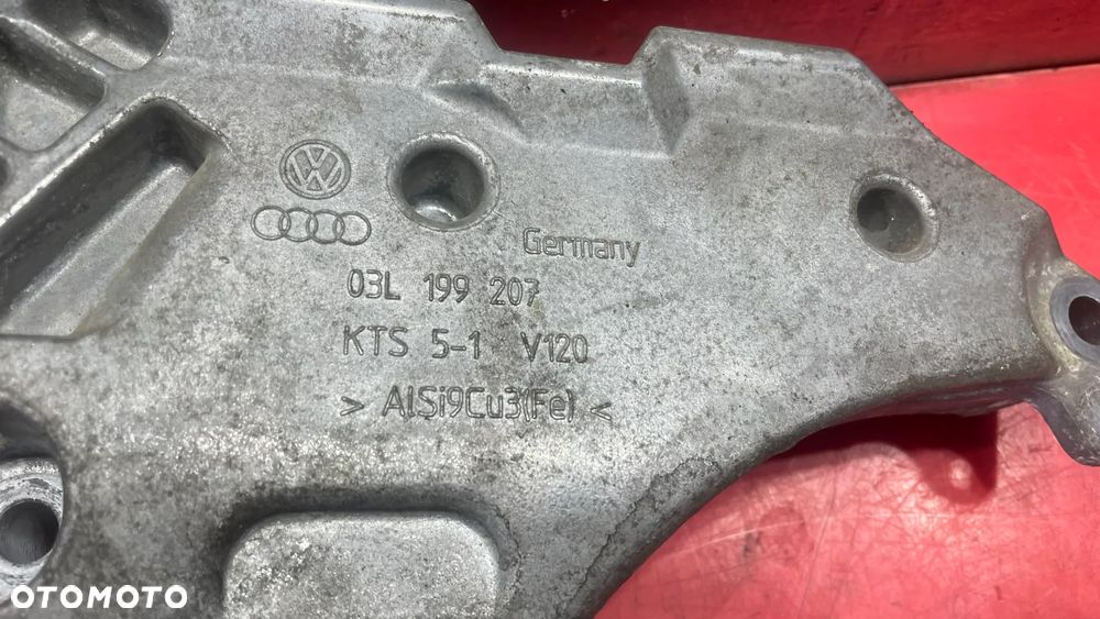 Łapa mocowanie silnika 03L199207 VW - 4