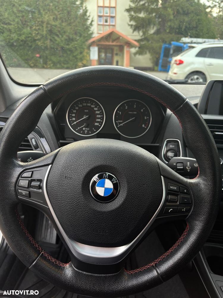 BMW Seria 1 120d xDrive - 9