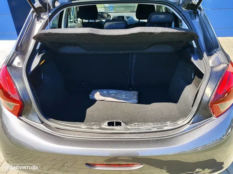Peugeot 208 1.5 BlueHDi Signature - 8