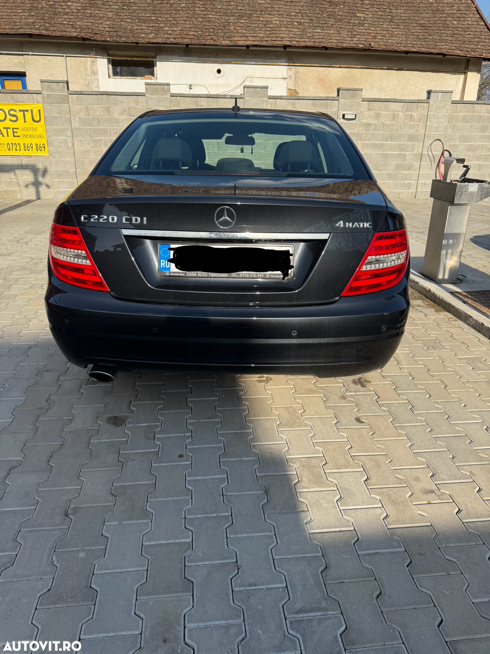 Mercedes-Benz C 220 d 4MATIC Aut. - 12