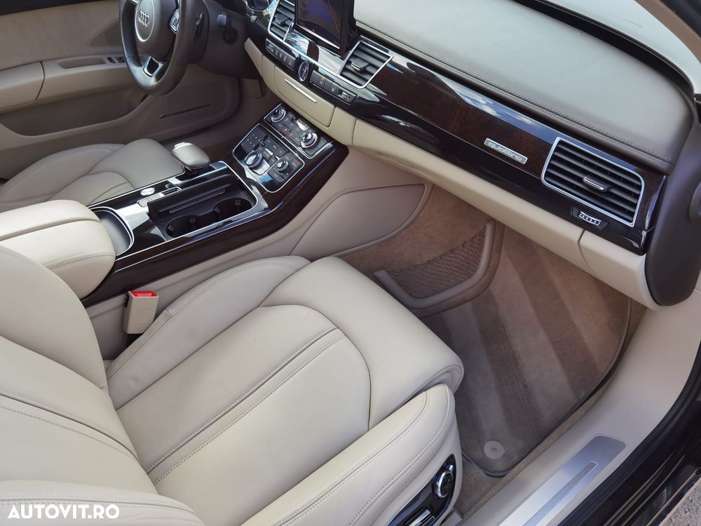 Audi A8 - 10