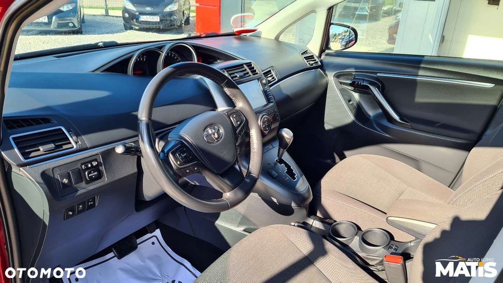 Toyota Verso - 40