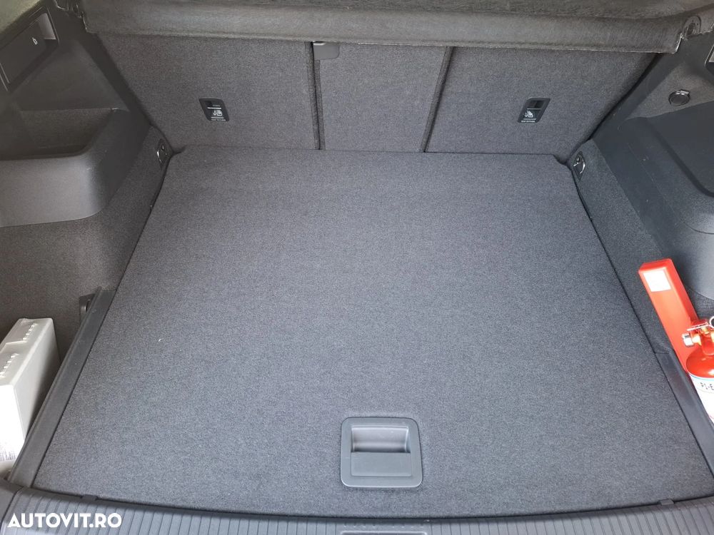 Volkswagen Tiguan 2.0 TDI DSG 4Motion Elegance - 37