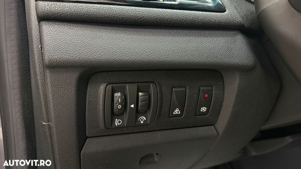 Renault Megane ENERGY dCi 110 Start & Stop Bose Edition - 27