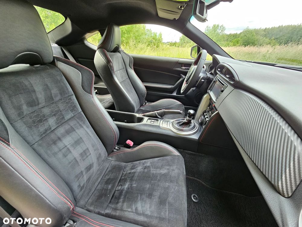 Toyota GT86 2.0 Prestige - 31