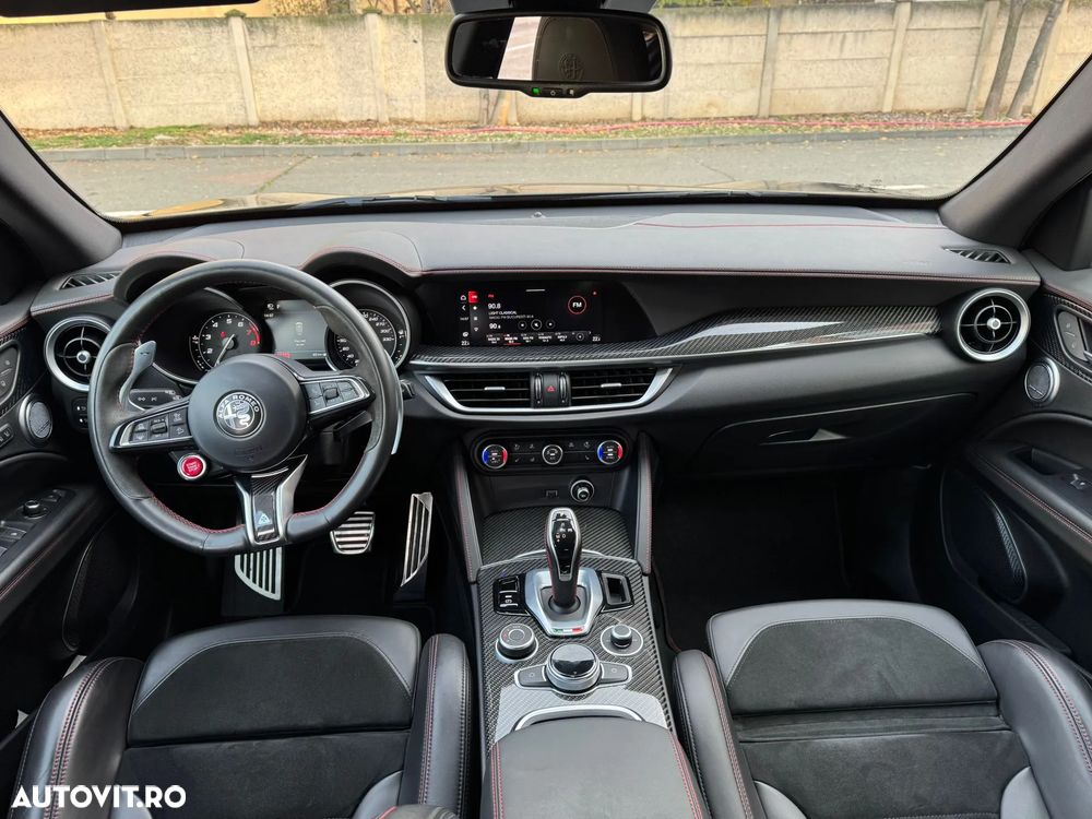 Alfa Romeo Stelvio 2.9 V6 Turbo AWD AT8 Quadrifoglio - 23