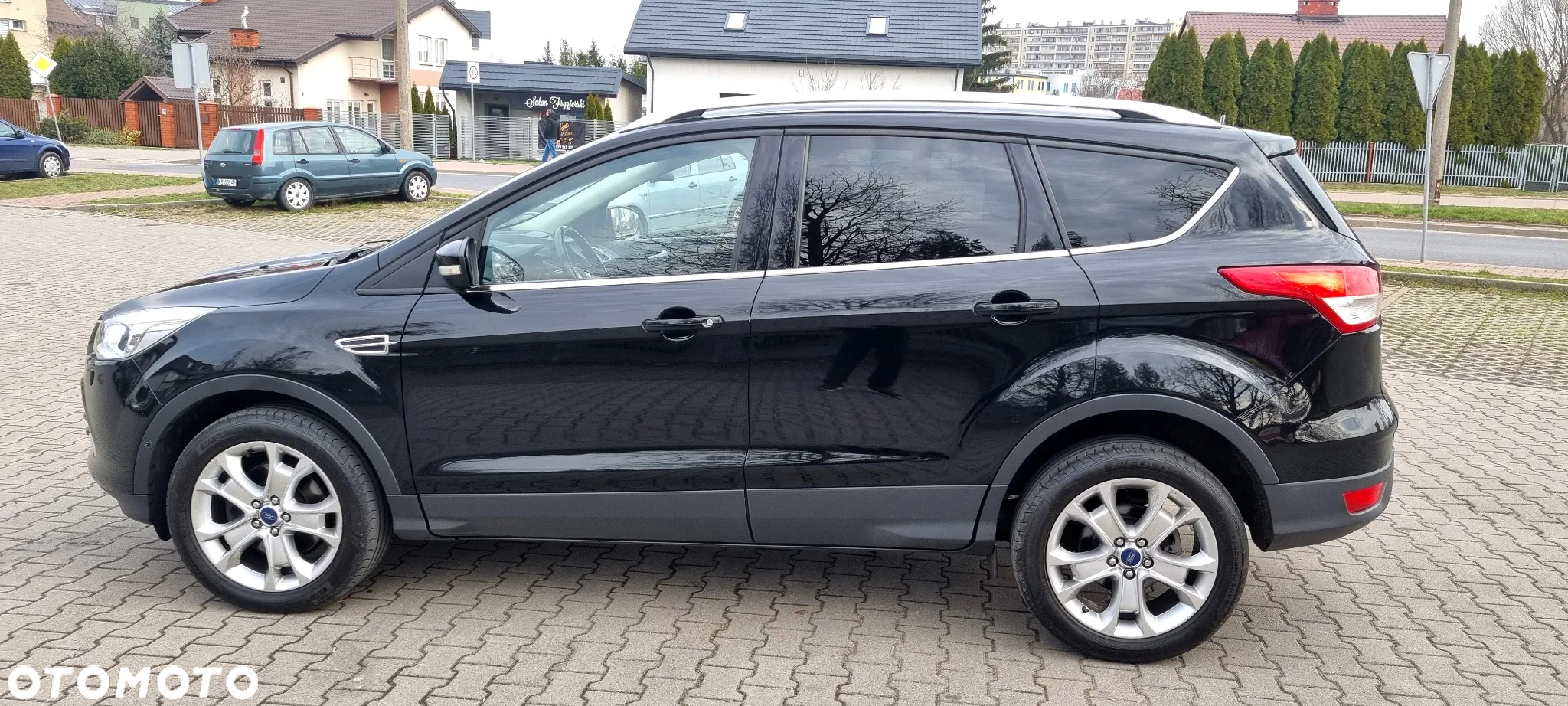Ford Kuga 2.0 TDCi 2x4 Titanium - 9