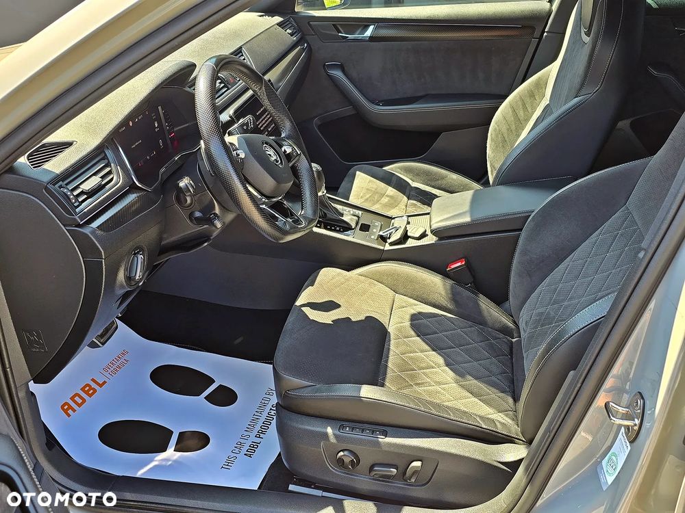 Skoda Superb 2.0 TDI DSG Sportline - 13