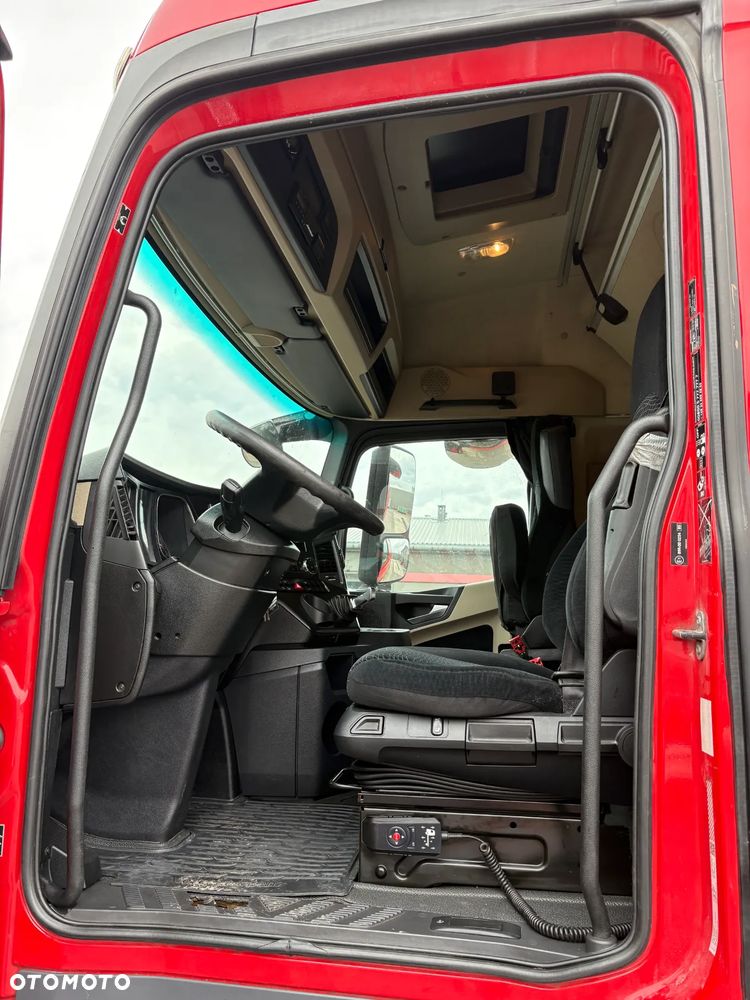 Mercedes-Benz ACTROS 1845 - 12