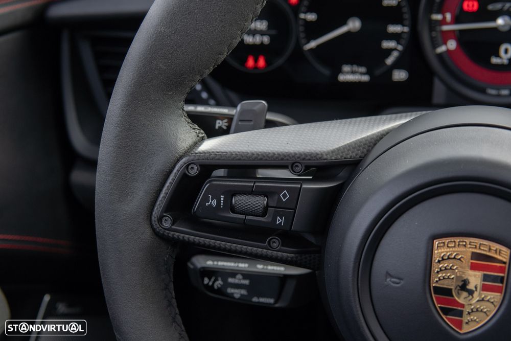 Porsche 911 (992) Carrera 4 GTS PDK - 37