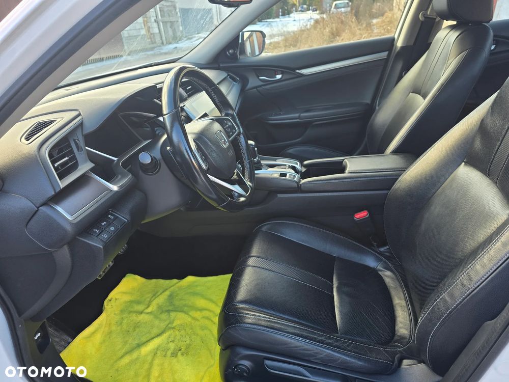 Honda Civic 1.5 i-VTEC Turbo CVT Executive - 16