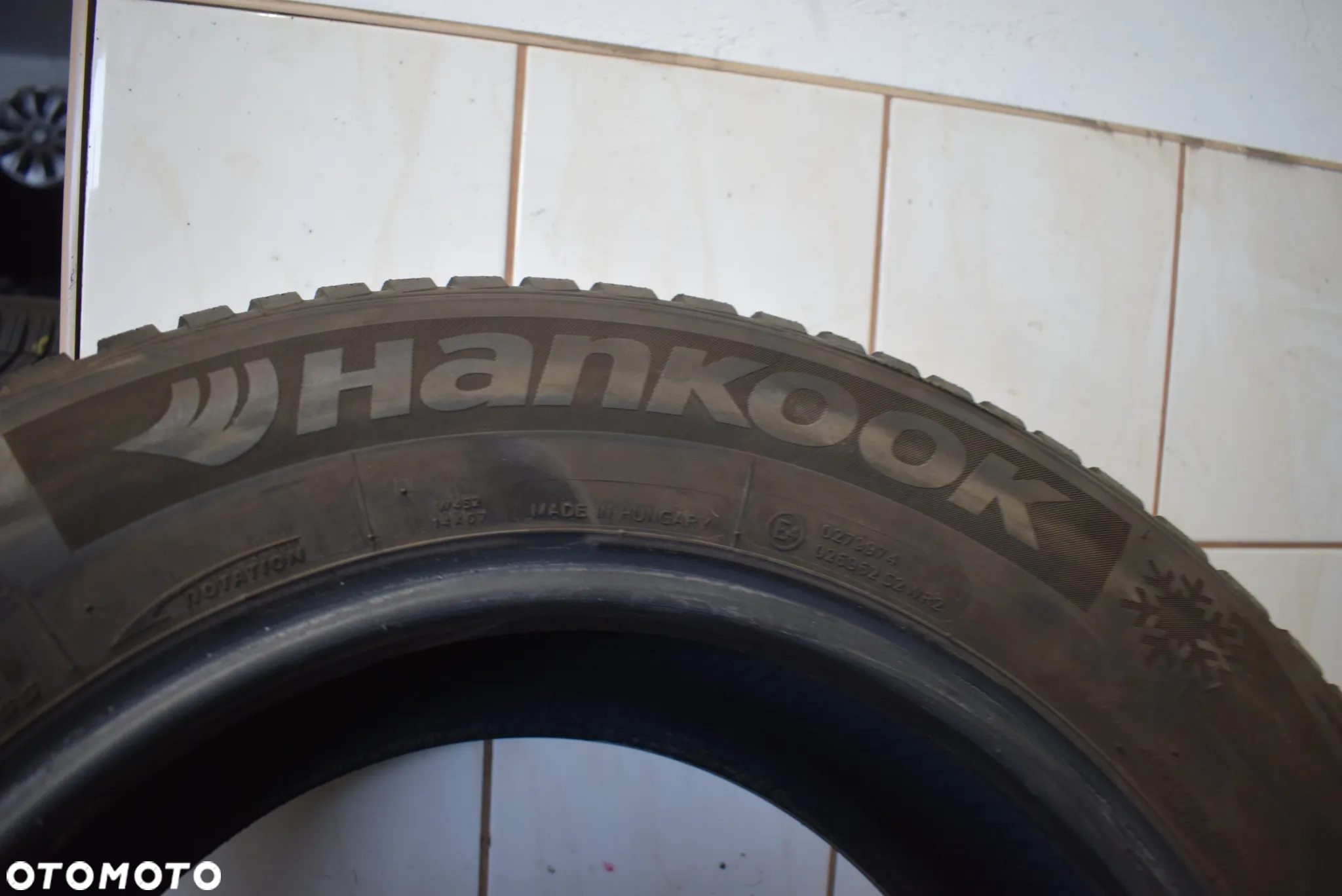 R16 215/65 Hankook Winter i*cept evo 2 Cena za komplet - 8