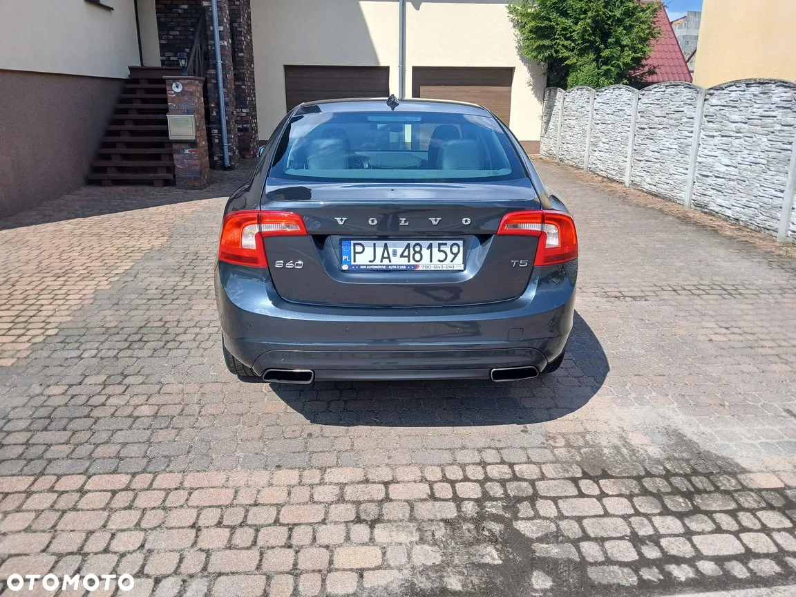 Volvo S60 - 11