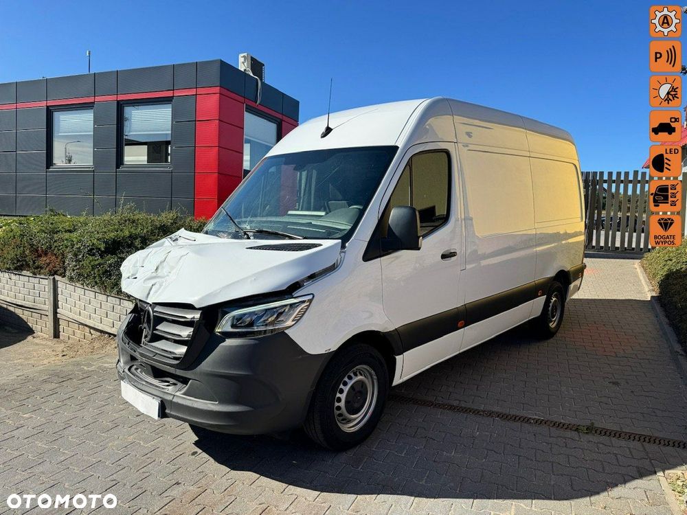 Mercedes-Benz Sprinter - 1