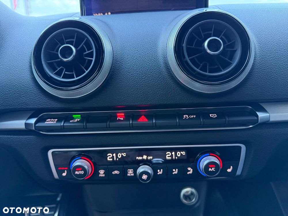 Audi A3 Sportback 40 e-tron S tronic sport - 27