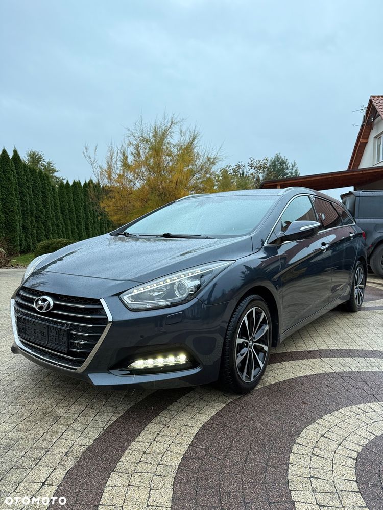 Hyundai i40 Kombi 1.7 CRDi DCT Premium - 2