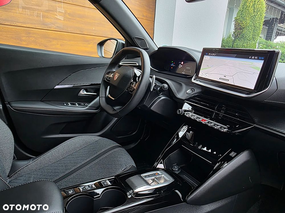 Peugeot 2008 Hybrid 145 e-DSC Allure - 32