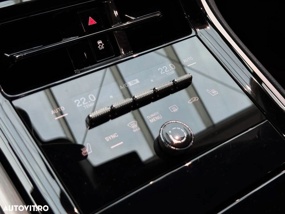 Porsche Panamera 4 E-Hybrid - 25