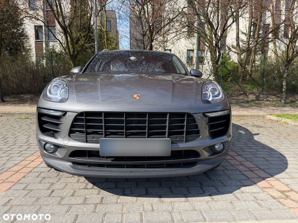 Porsche Macan Standard - 2