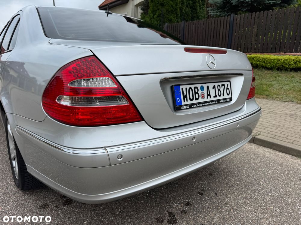 Mercedes-Benz Klasa E 200 Kompressor Automatik Avantgarde Sport Edition - 13