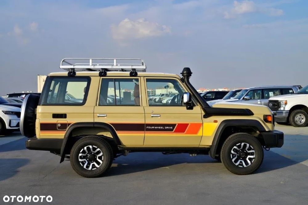 Toyota Land Cruiser - 6