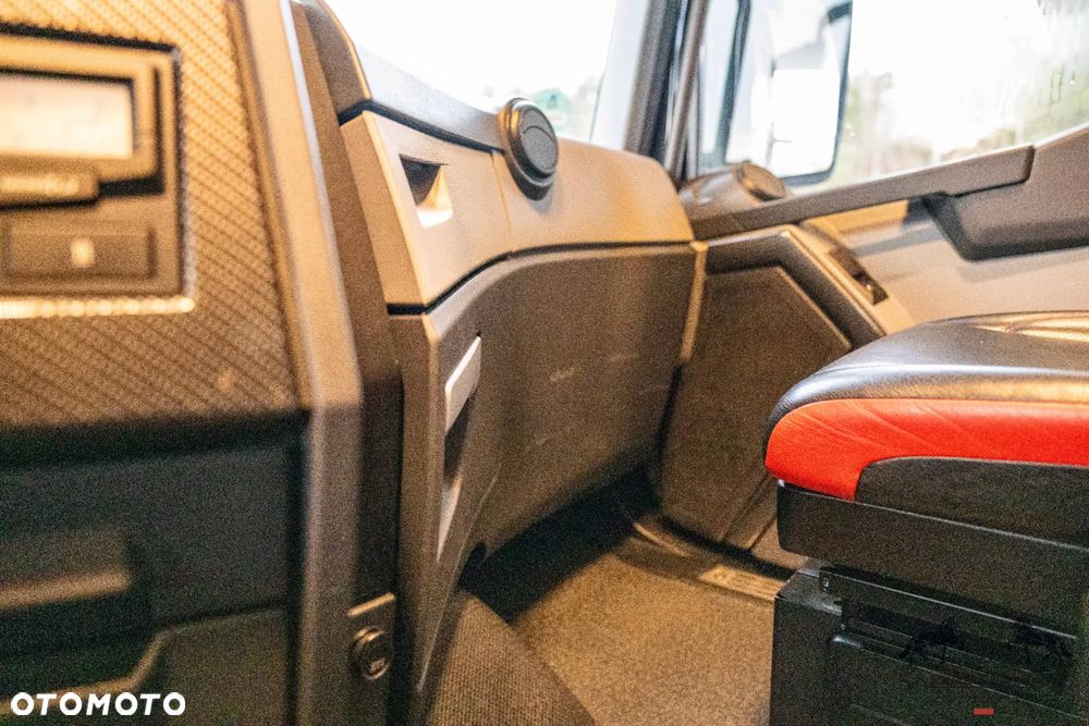 Renault T520 HIGH EDITION - 16