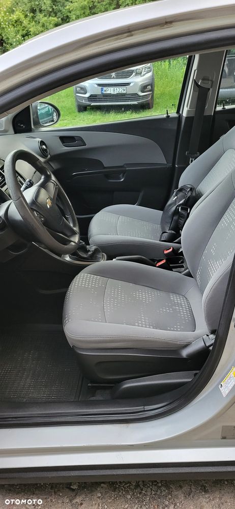 Chevrolet Aveo - 5
